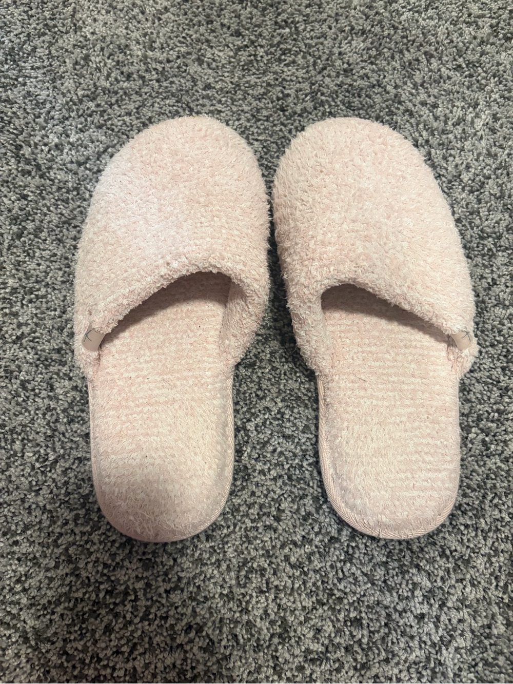 Barefoot Dreams Cozy Women's Plush Slide Slippers - Blush Pink. 7/8